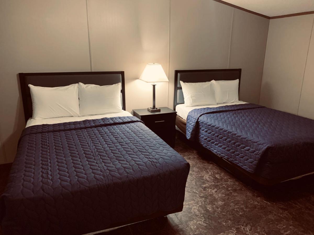 Monahans Country Inn Экстерьер фото